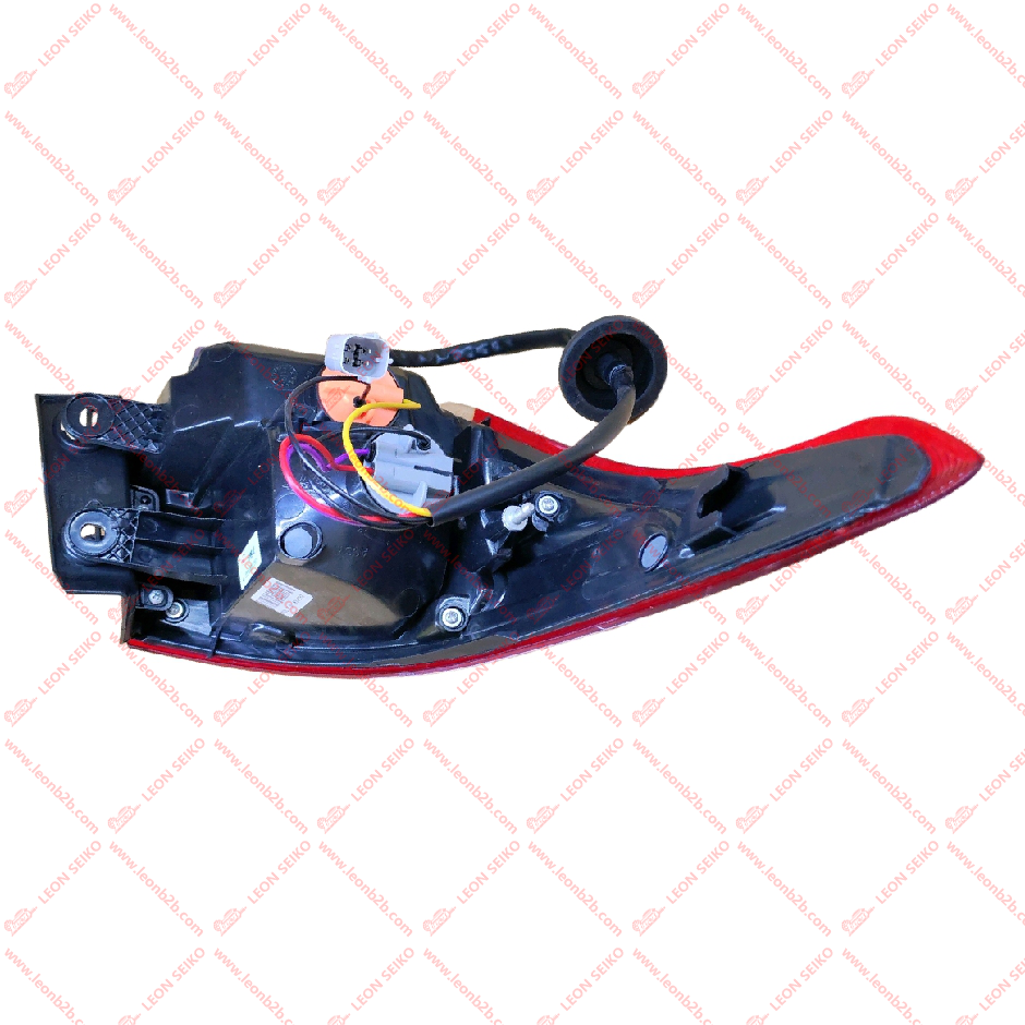 4133020-BS01-AA_LEON