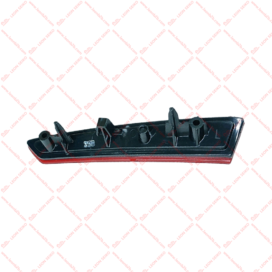 4135010-DY02_LEON