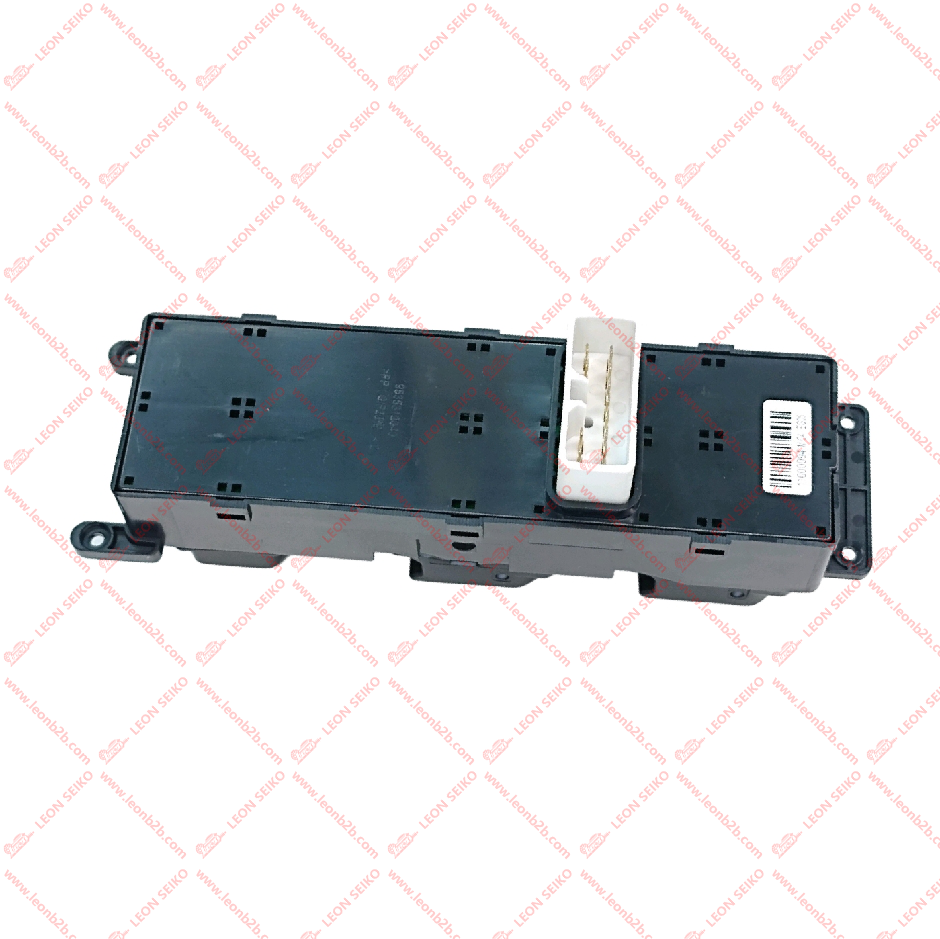 93570-3K000_LEON