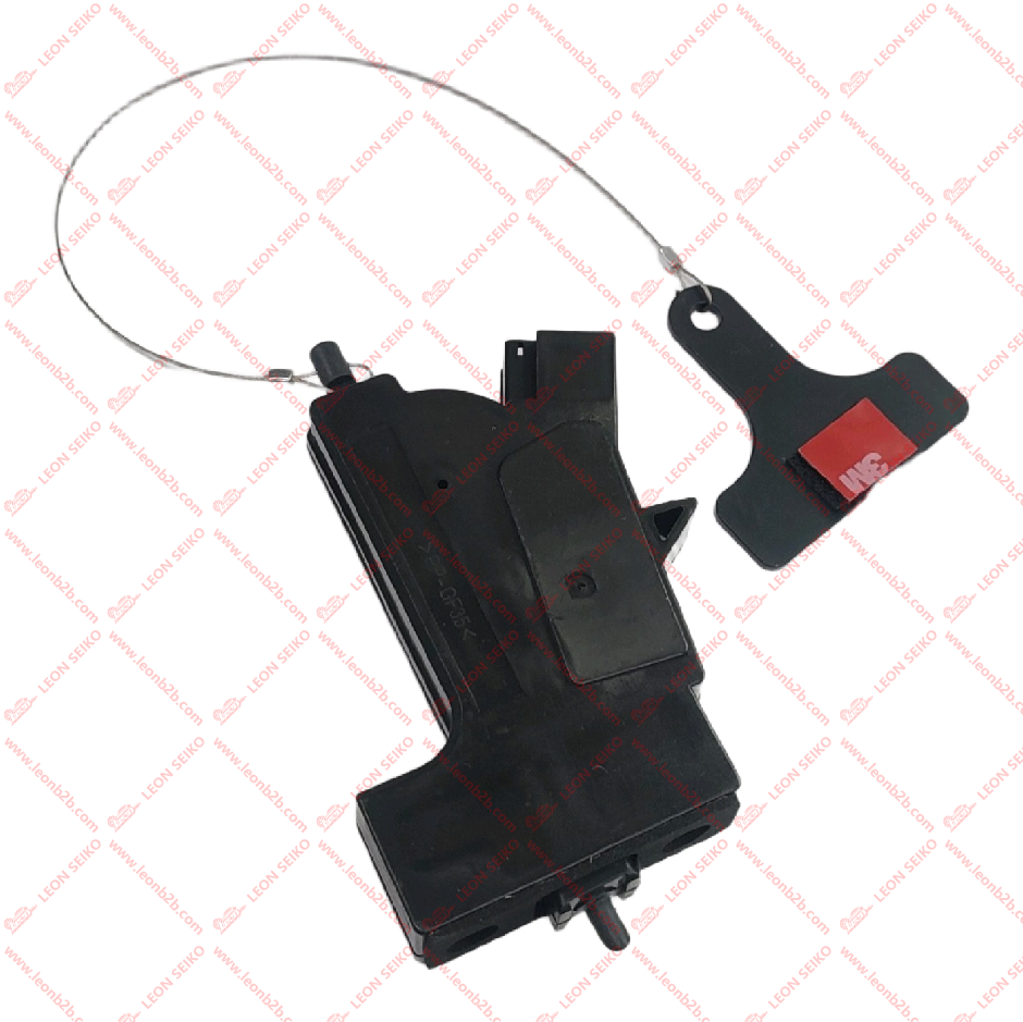81590-3V000_LEON