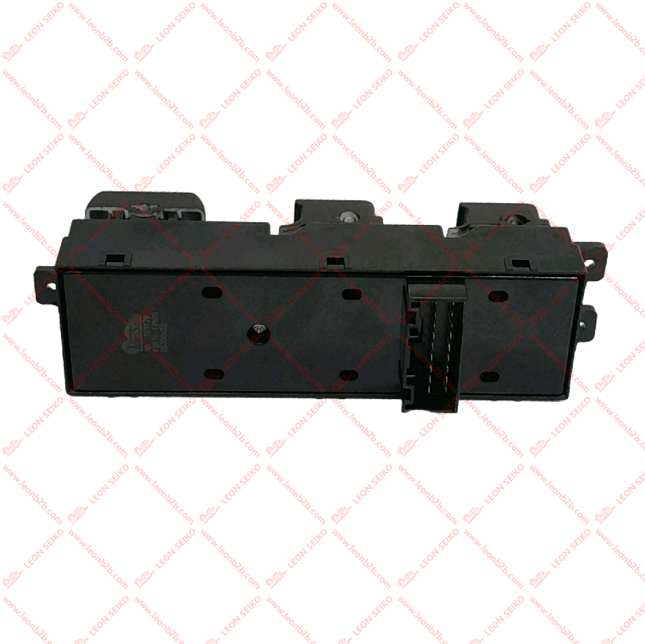 93570-1Y500_LEON