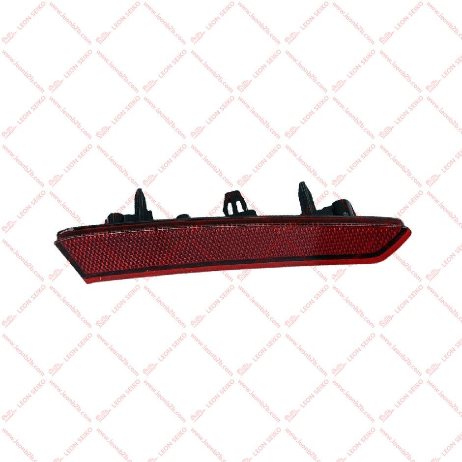 4135010-DY02_LEON