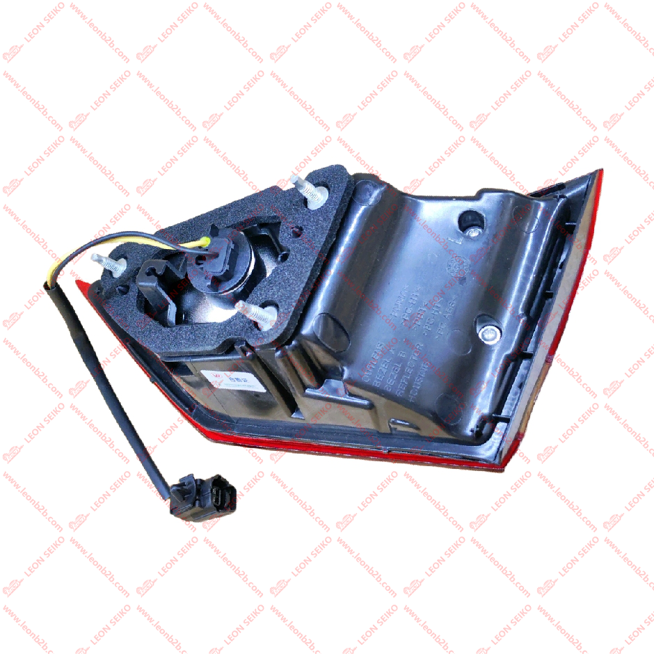 4133110-BS01-AA_LEON