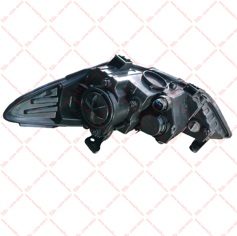 92102-F2000_LEON