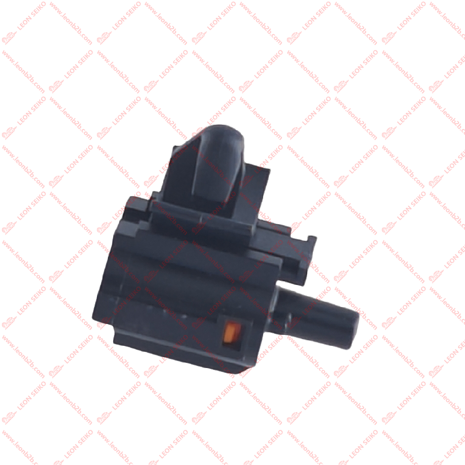 96985-3X000_LEON