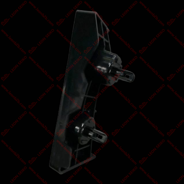12588579-00_LEON