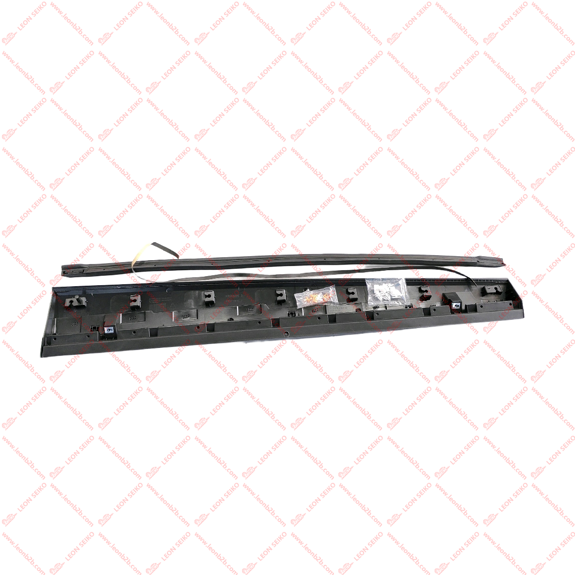 6202510-CR01_LEON