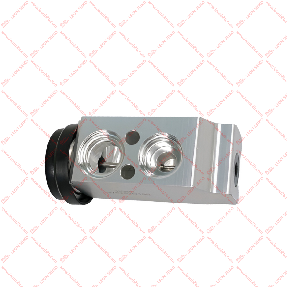 97626-1R000_LEON