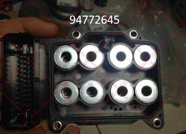 94772645_LEON