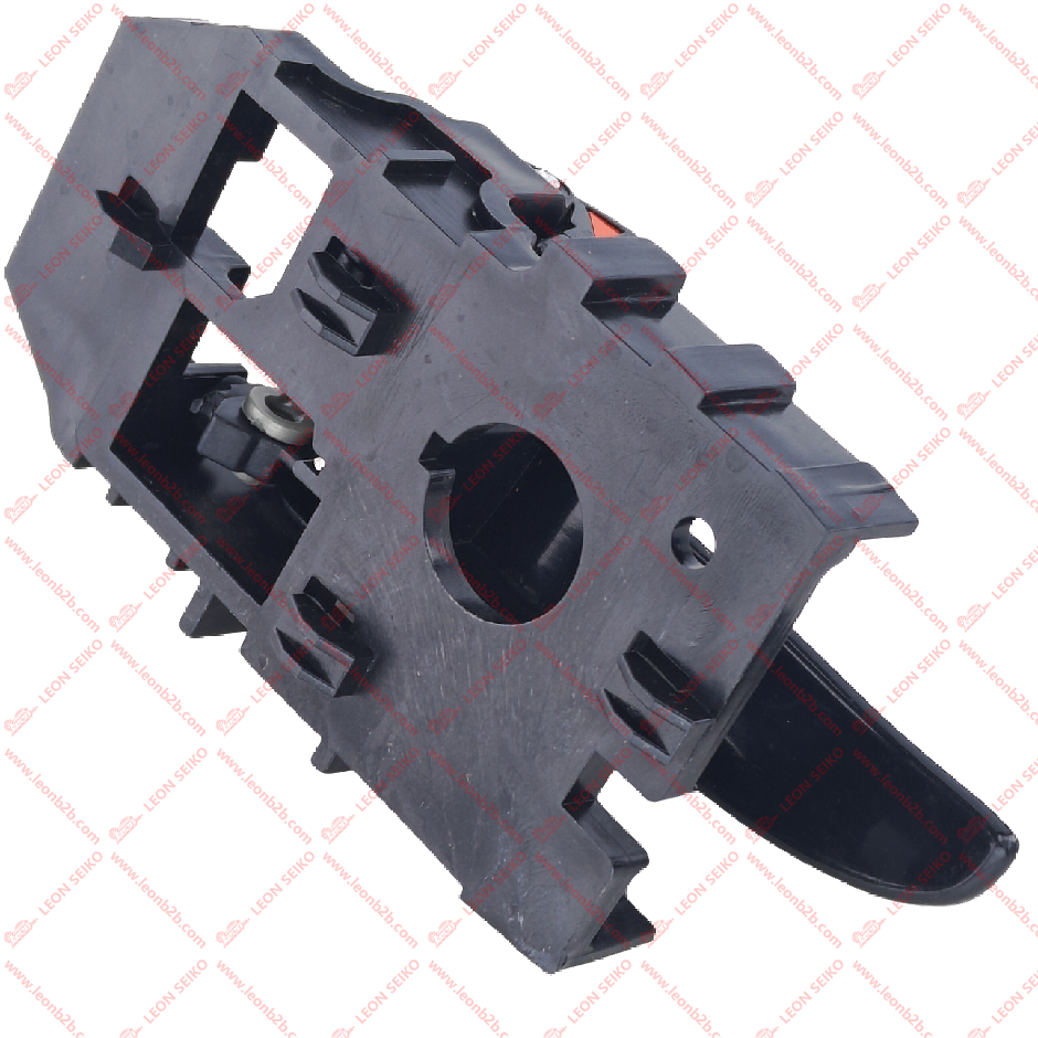 82620-2D000_LEON