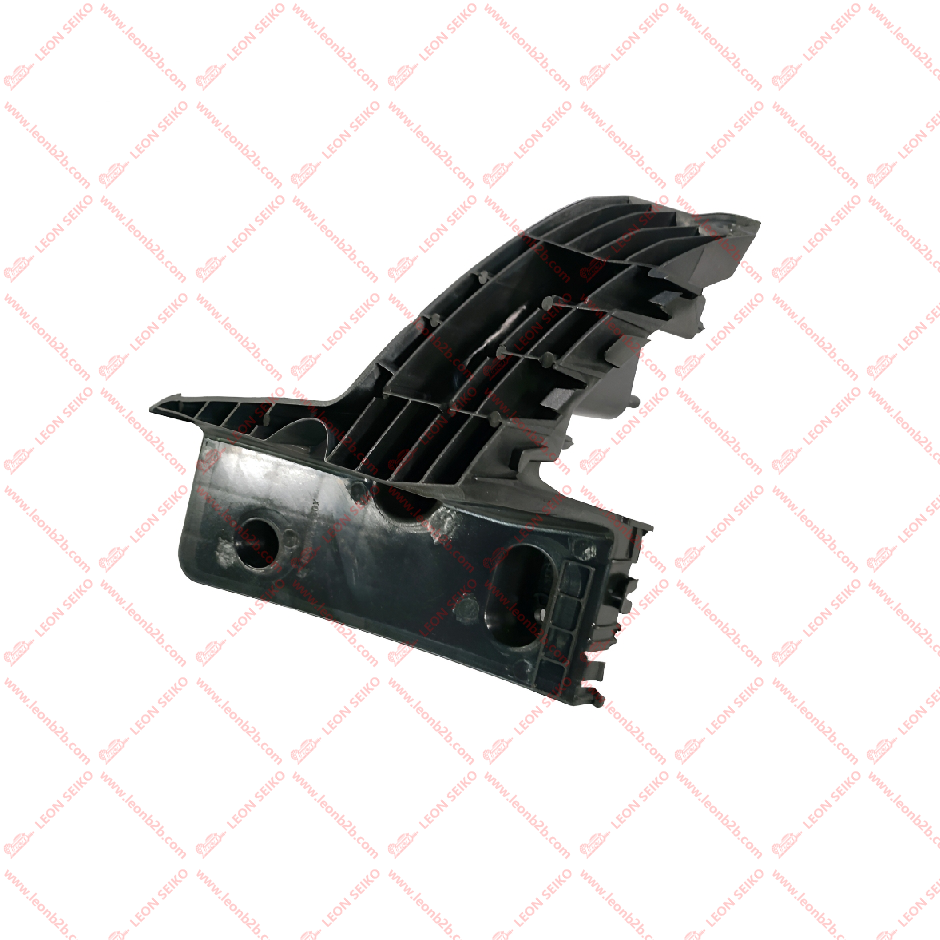 X03-28040033_LEON