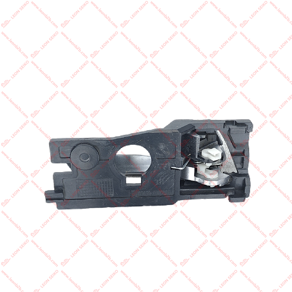 83610-1R000_LEON