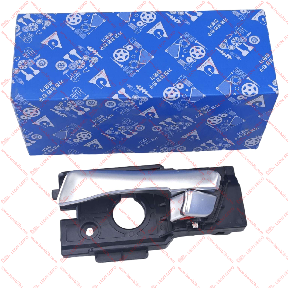 82610-1R000_LEON
