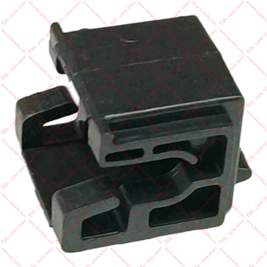 92173-0U000_LEON