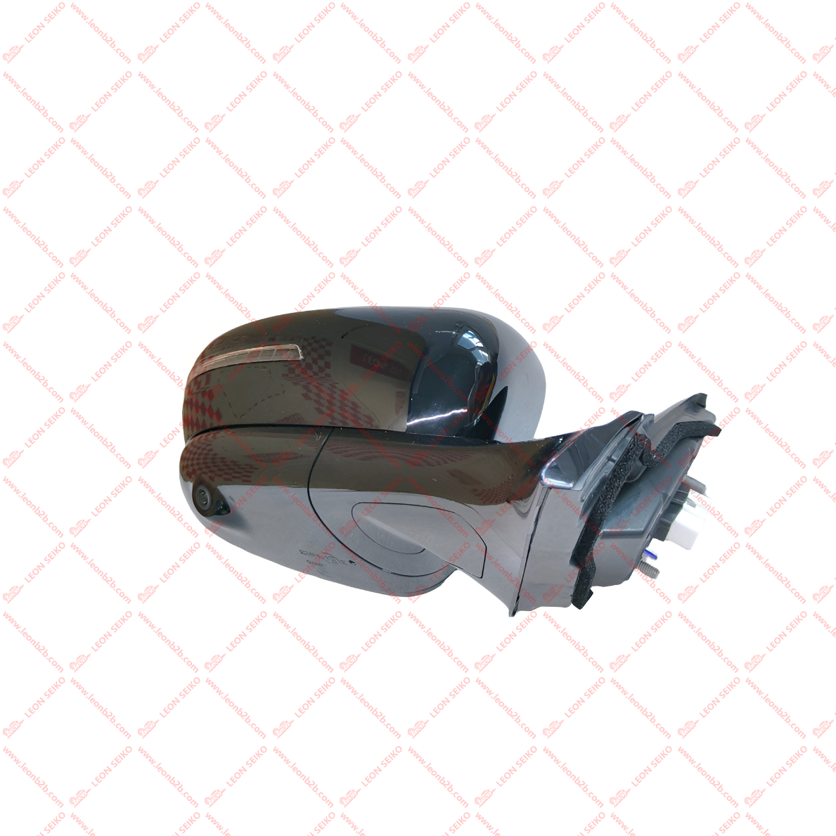 8202200-AW22_LEON