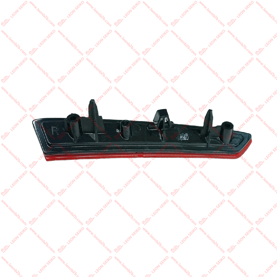4135020-DY02_LEON