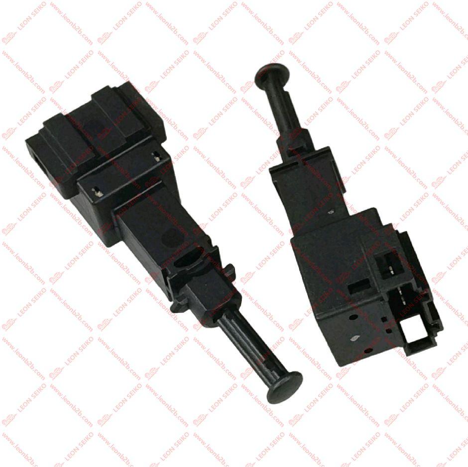 1J0945511A_LEON